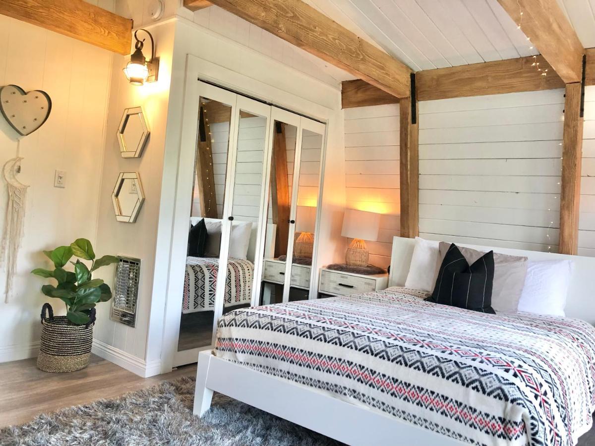 Maison Solange-Red Barn Farmhouse Style- Moonridge Big Bear City Eksteriør billede